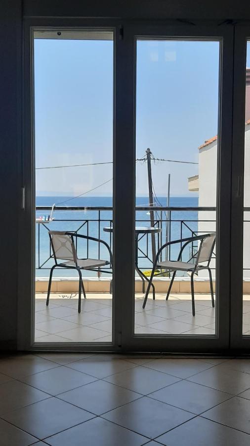 דירות ניקיטי Christina'S Sea House מראה חיצוני תמונה